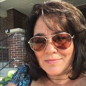 Meet your Posher, Janine